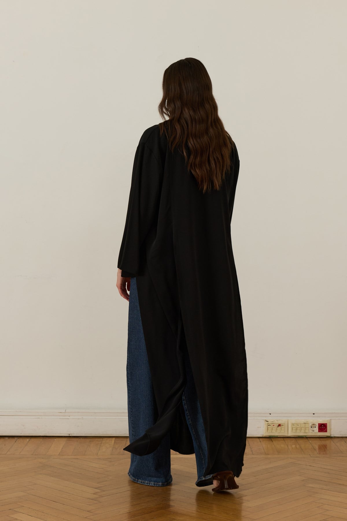 Drama Slit Maxi Top