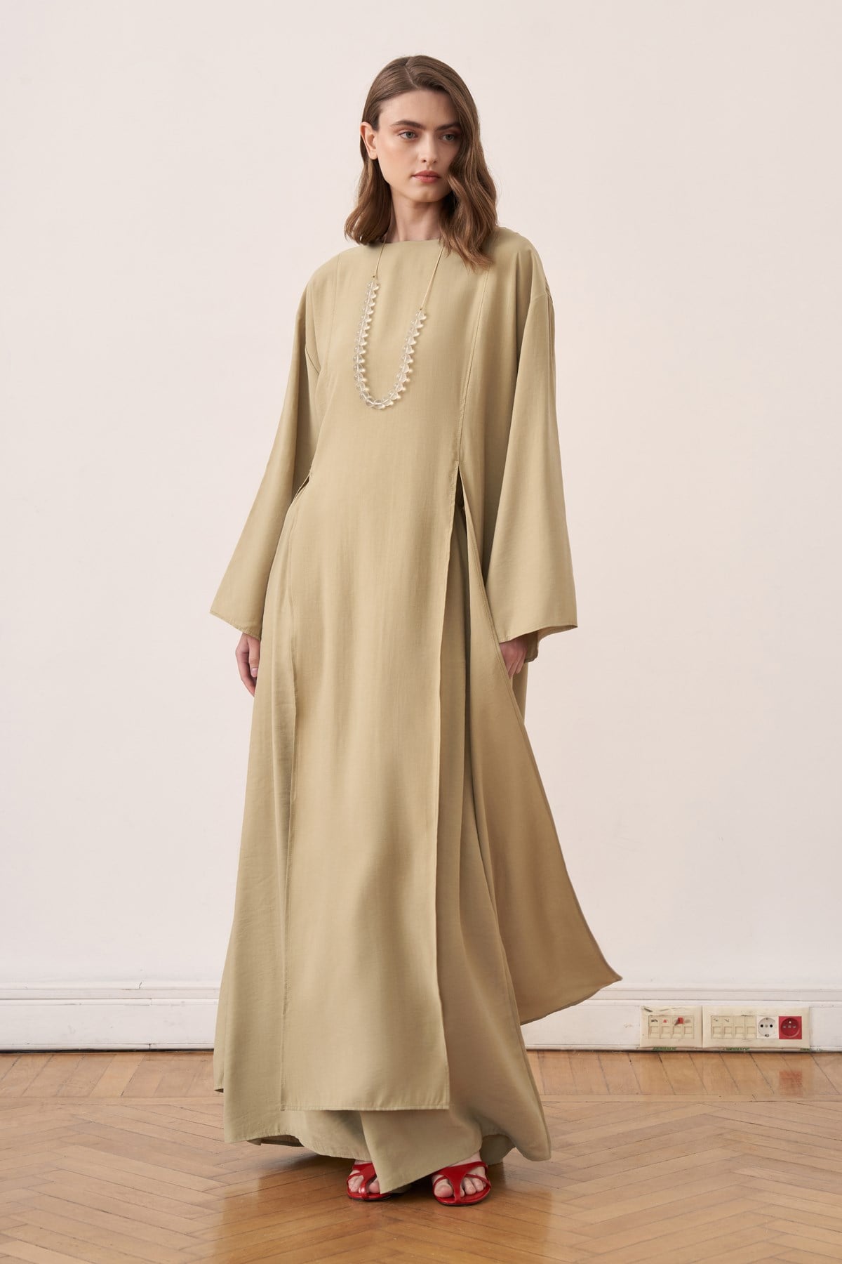Drama Slit Maxi Top